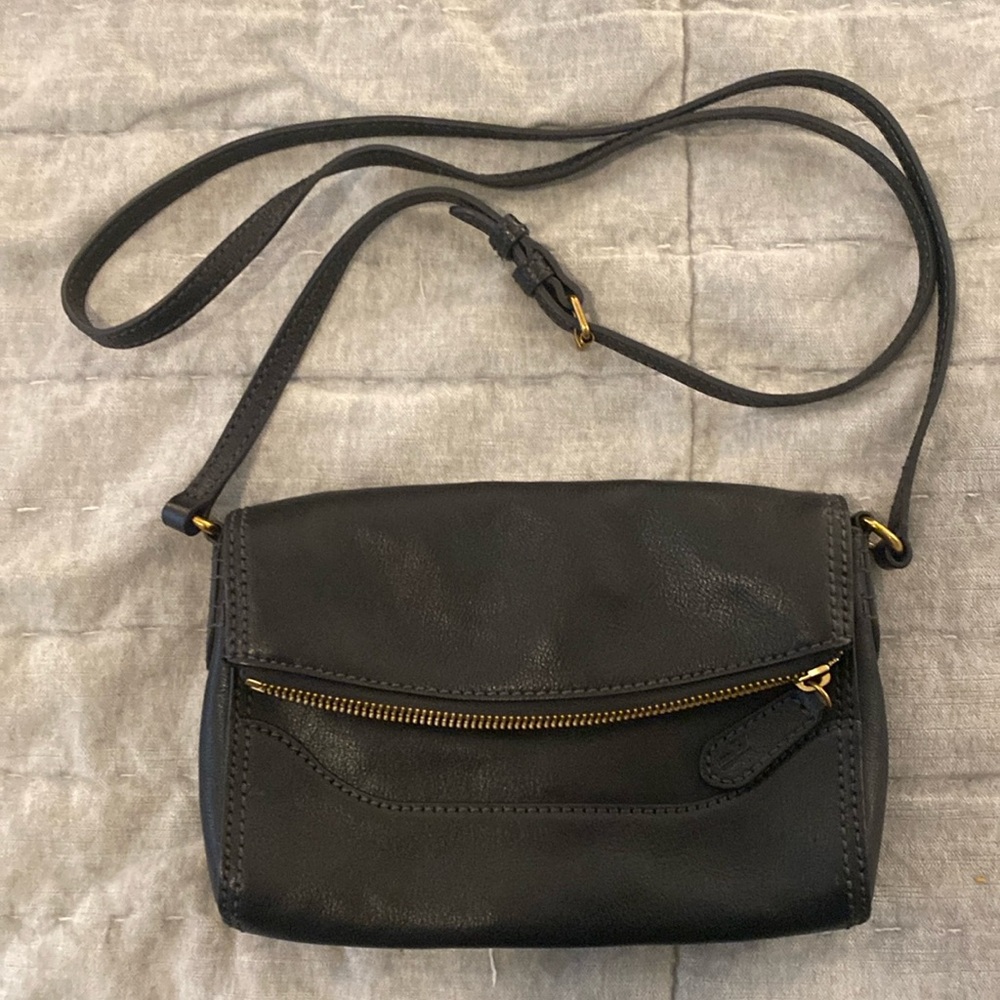 Like new - Frye - Black Leather Cross Body